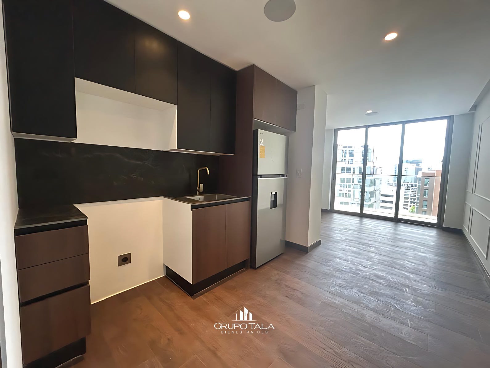 Apartamento en renta en zona 10, Atarah - Miniatura 13