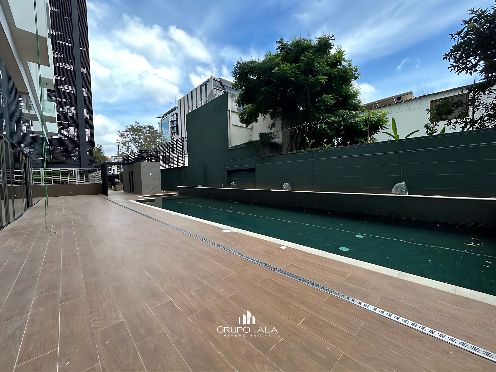 Apartamento en renta en zona 10, Atarah - Image 3