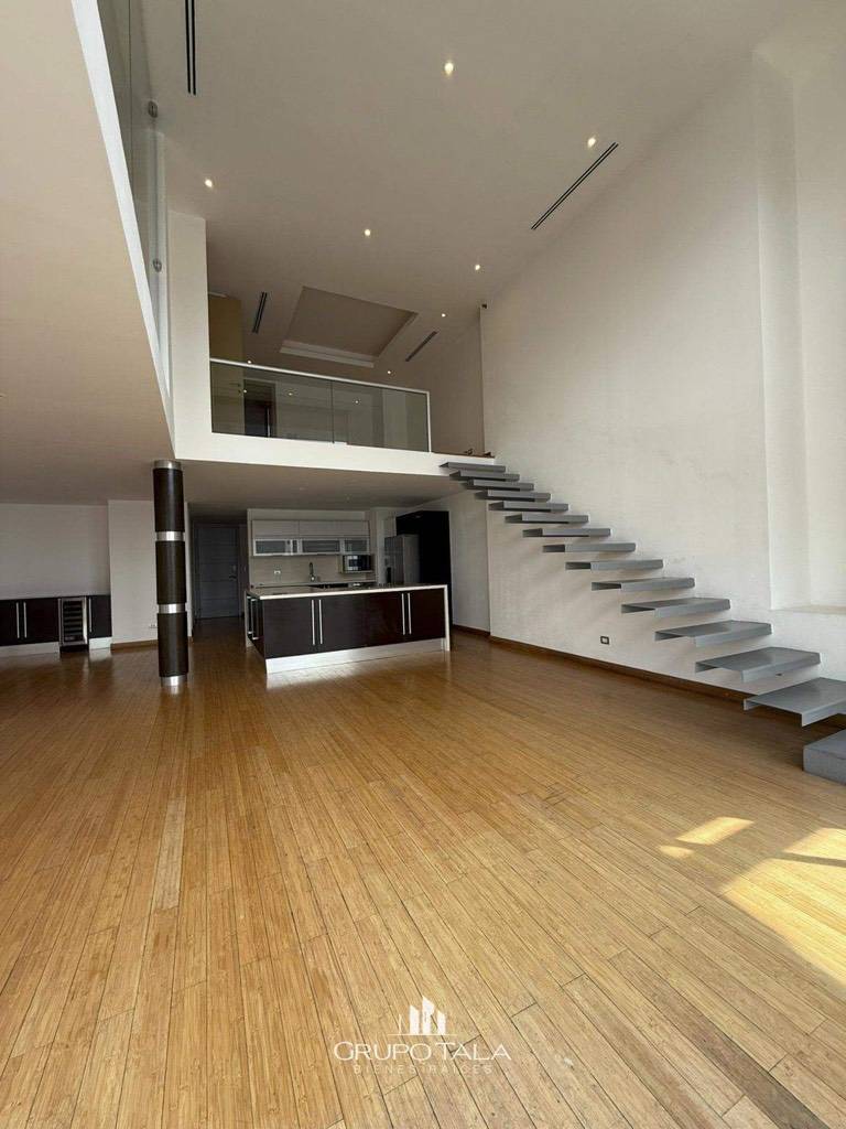 Apartamento en Venta zona 10 Atrium - Image 5
