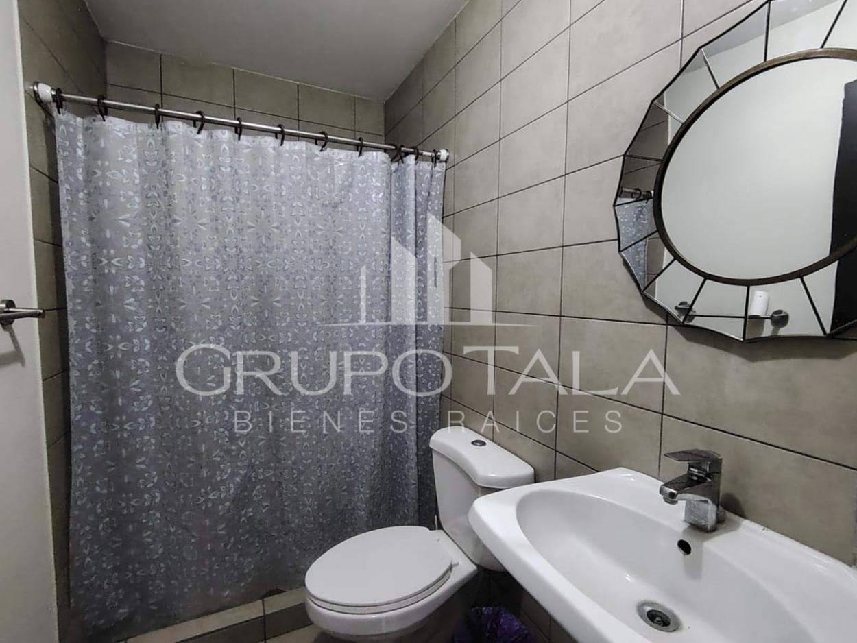 Apartamento en Venta Torre Barcelona, zona 9 - Image 2