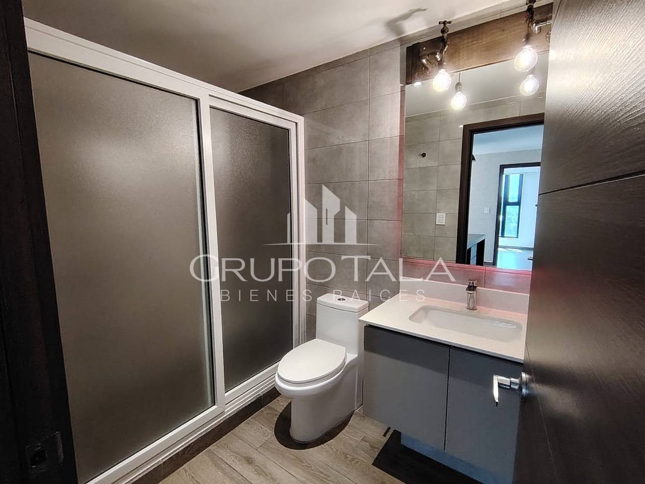 Apartamento en Venta Zona 15 - Miniatura 7