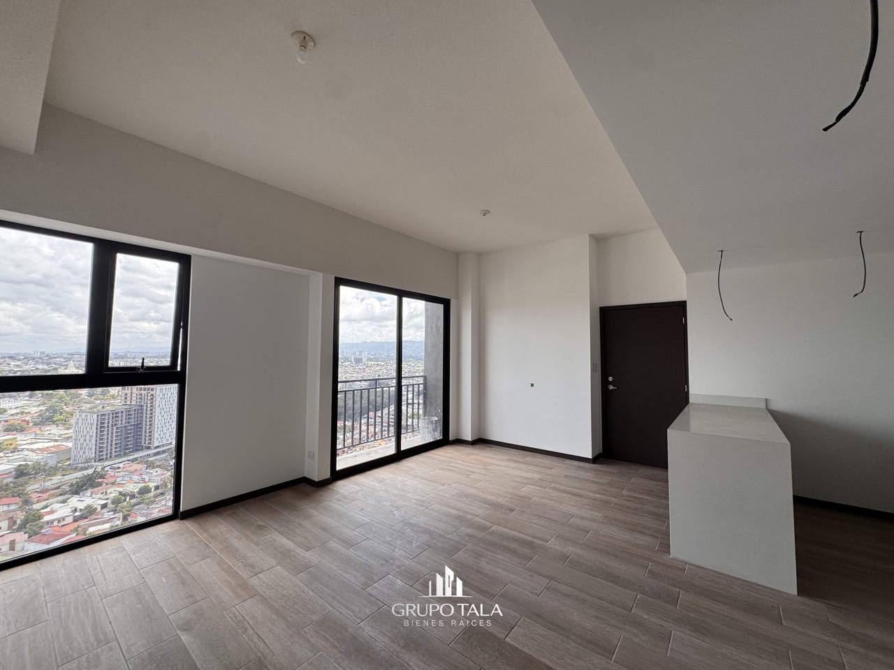 Apartamento en Venta en Edificio Altaire - Image 4