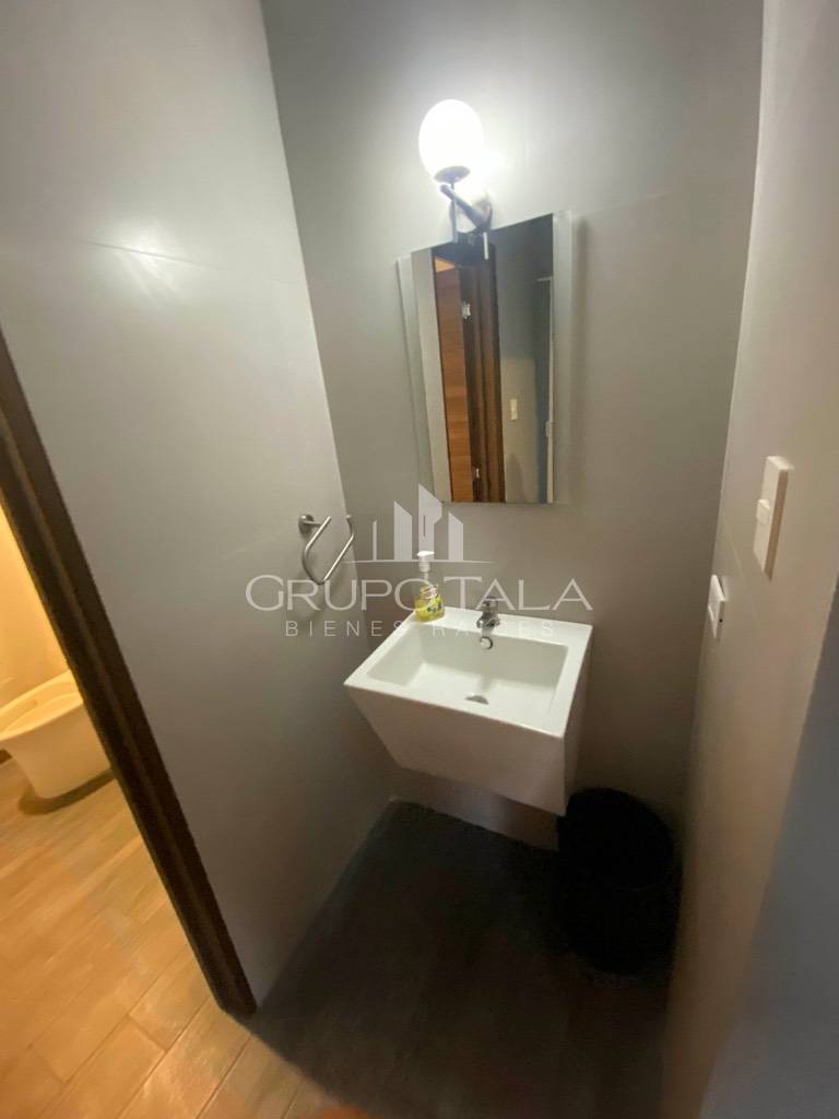 Apartamento en Renta zona 10 Villas Santander - Image 4