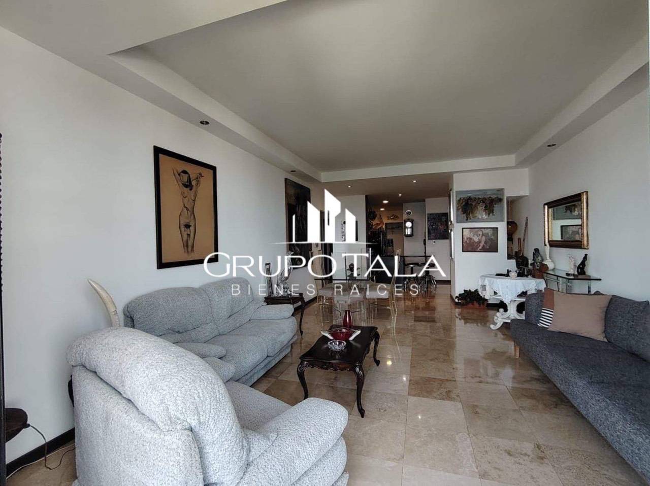 Apartamento en venta Catalonia Zona 15 - Image 2