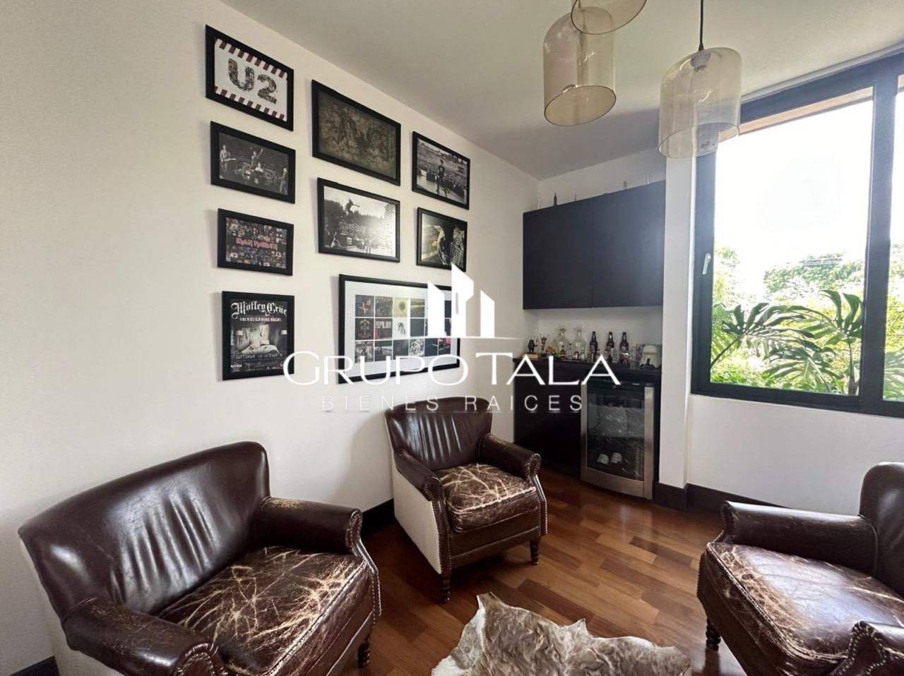 Apartamento en venta Laurel zona 15 - Image 2
