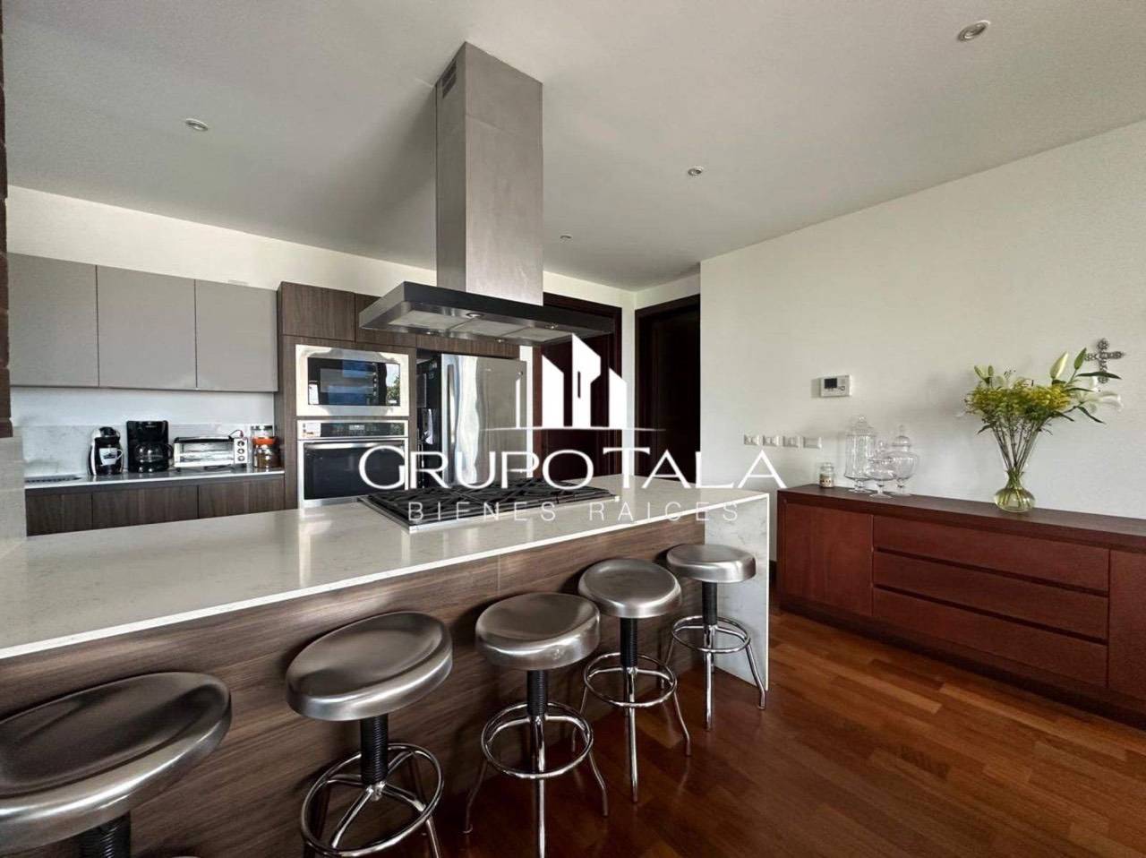 Apartamento en venta Laurel zona 15 - Image 1
