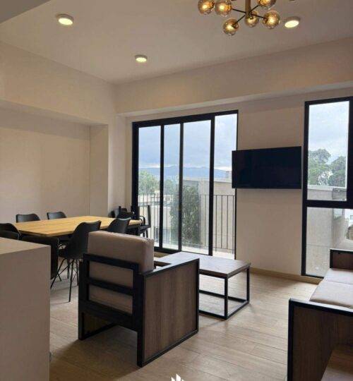Apartamento en venta cerca de Oakland Mall Zona