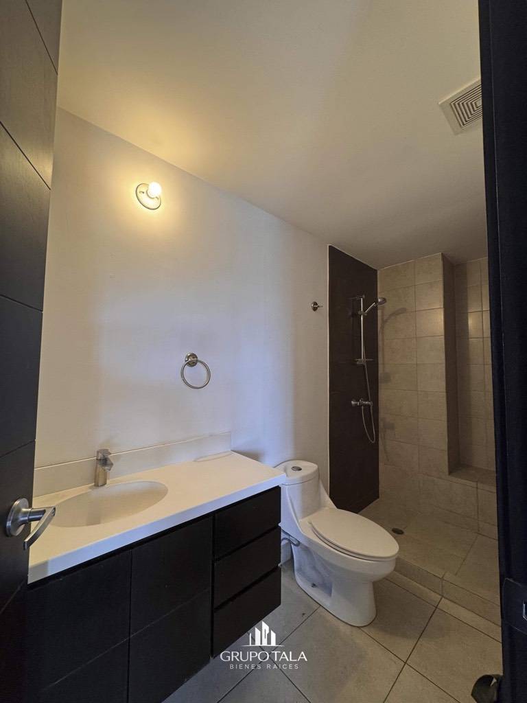 Apartamento en Venta zona 16, Nueva Caledonia - Miniatura 7