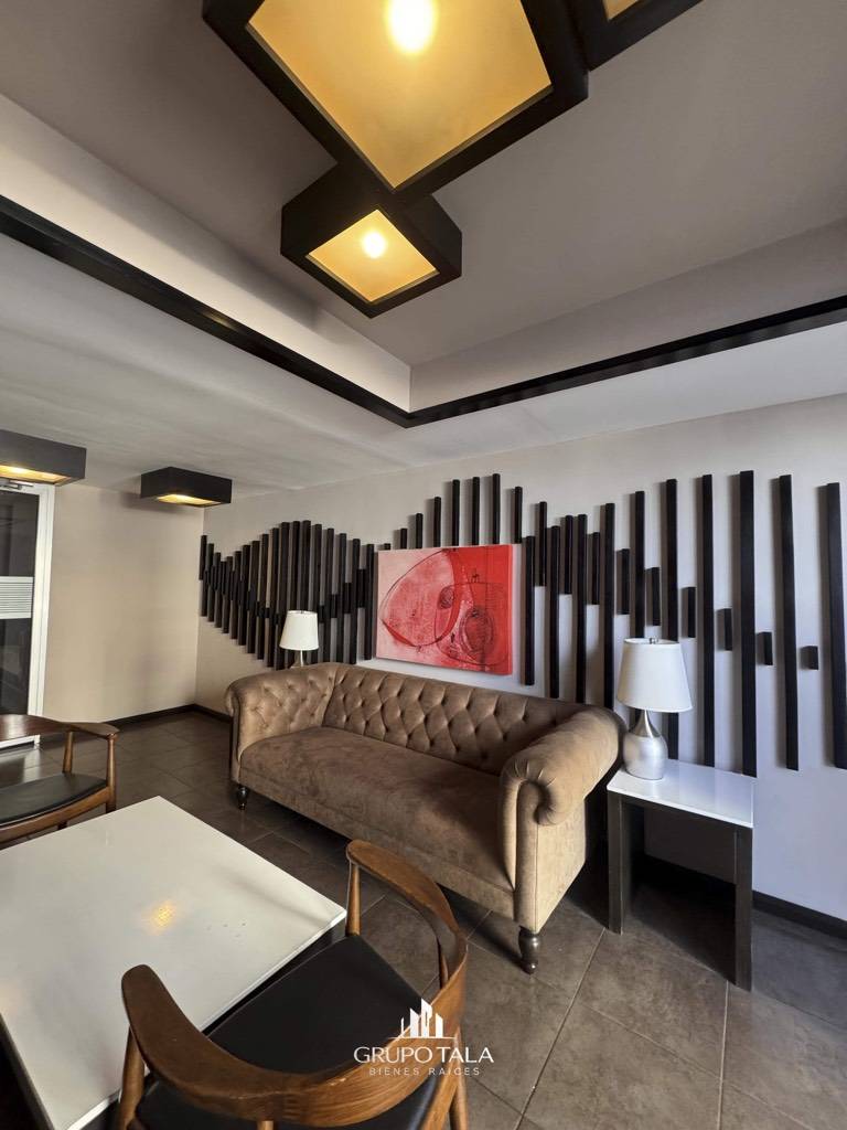 Apartamento en Venta zona 16, Nueva Caledonia - Image 1