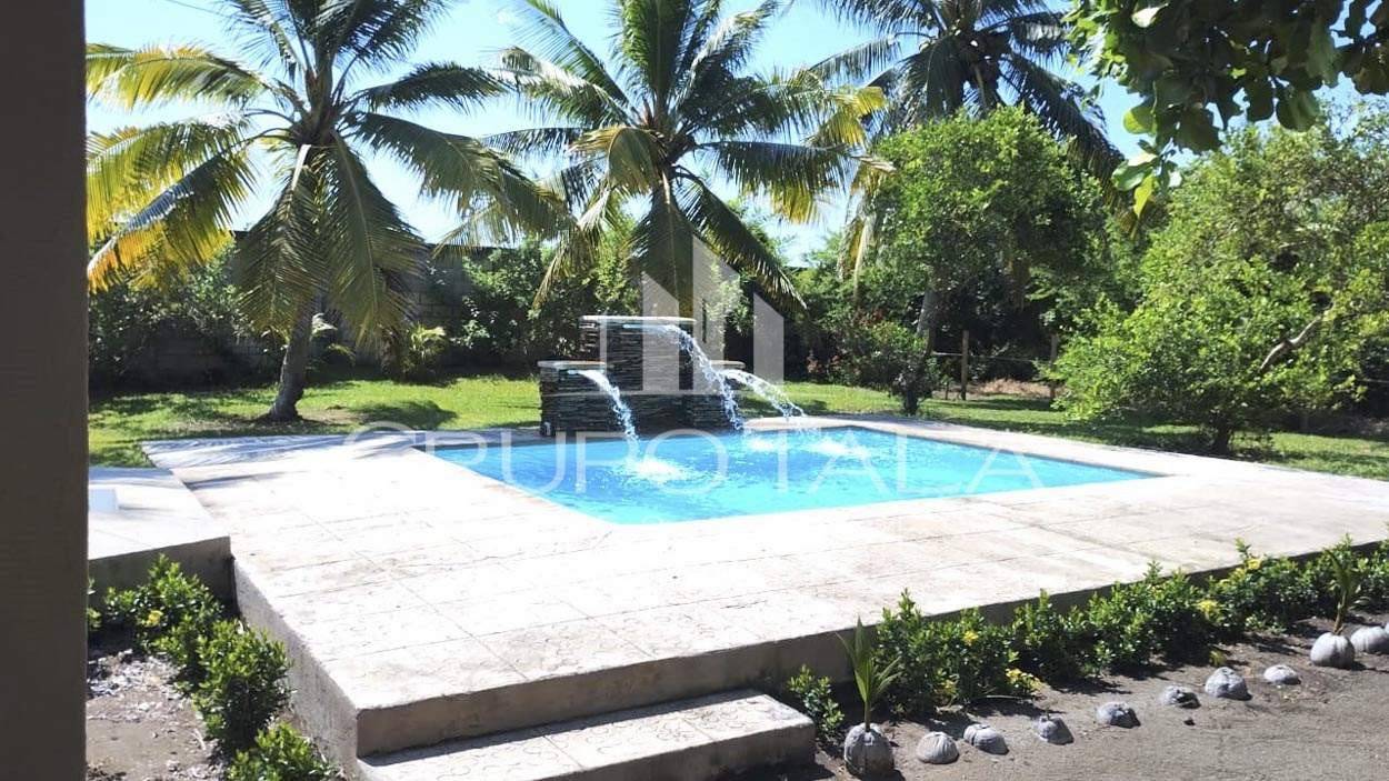 CASA EN VENTA CARRETERA A MONTERRICO - Image 1