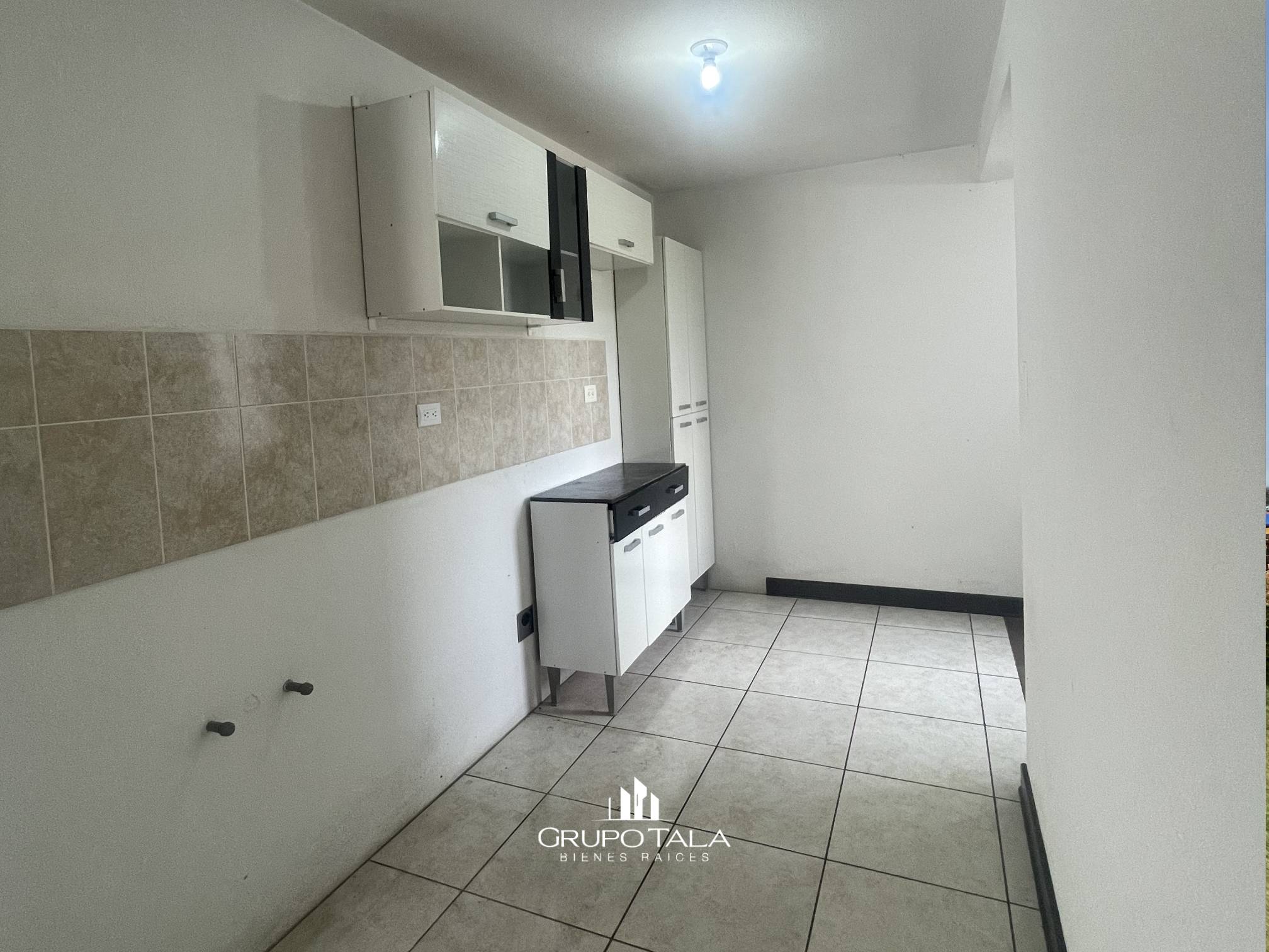 Apartamento en Renta en zona 17, Condominio Casa Florentina - Miniatura 7