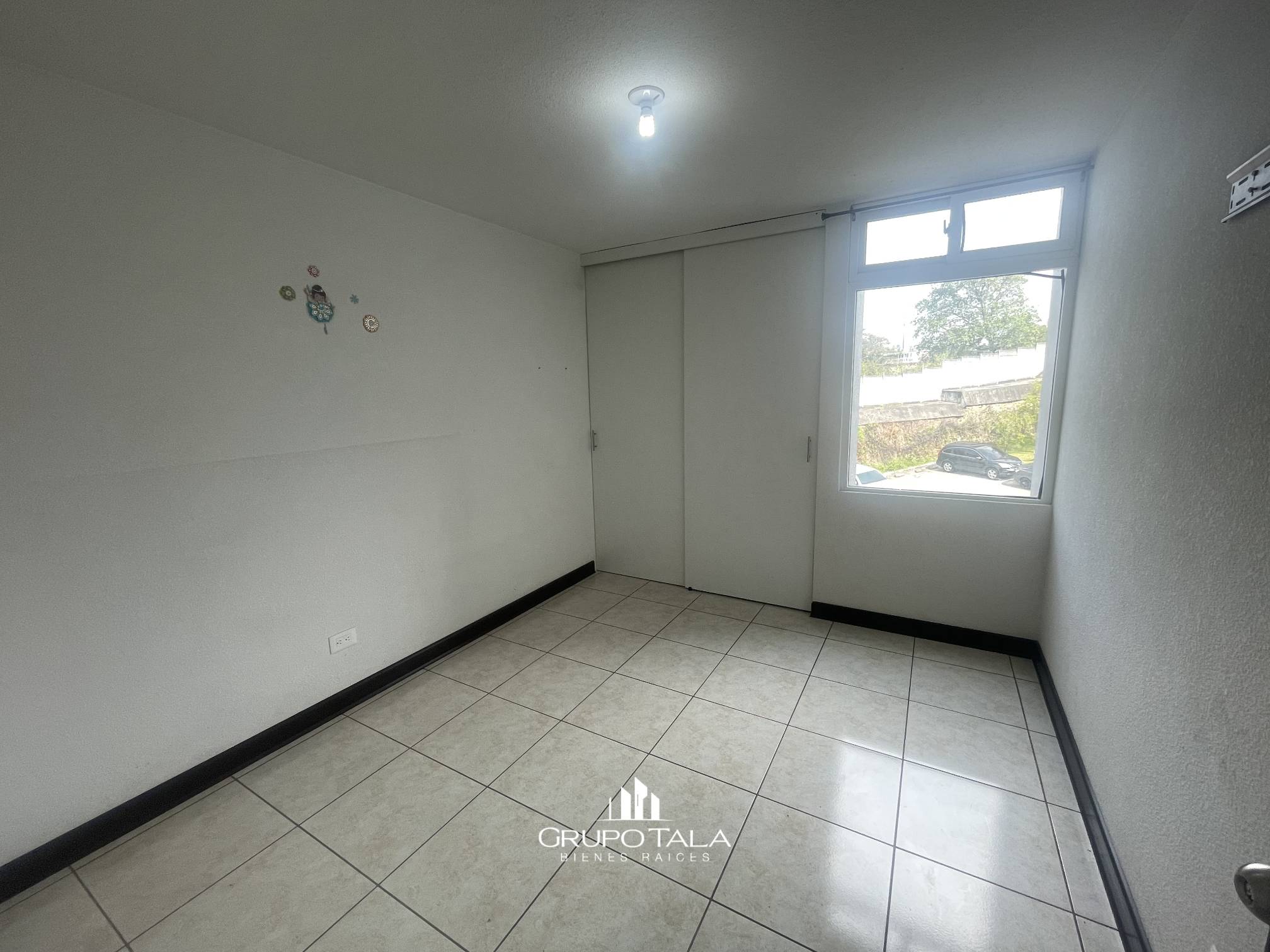 Apartamento en Renta en zona 17, Condominio Casa Florentina - Miniatura 8