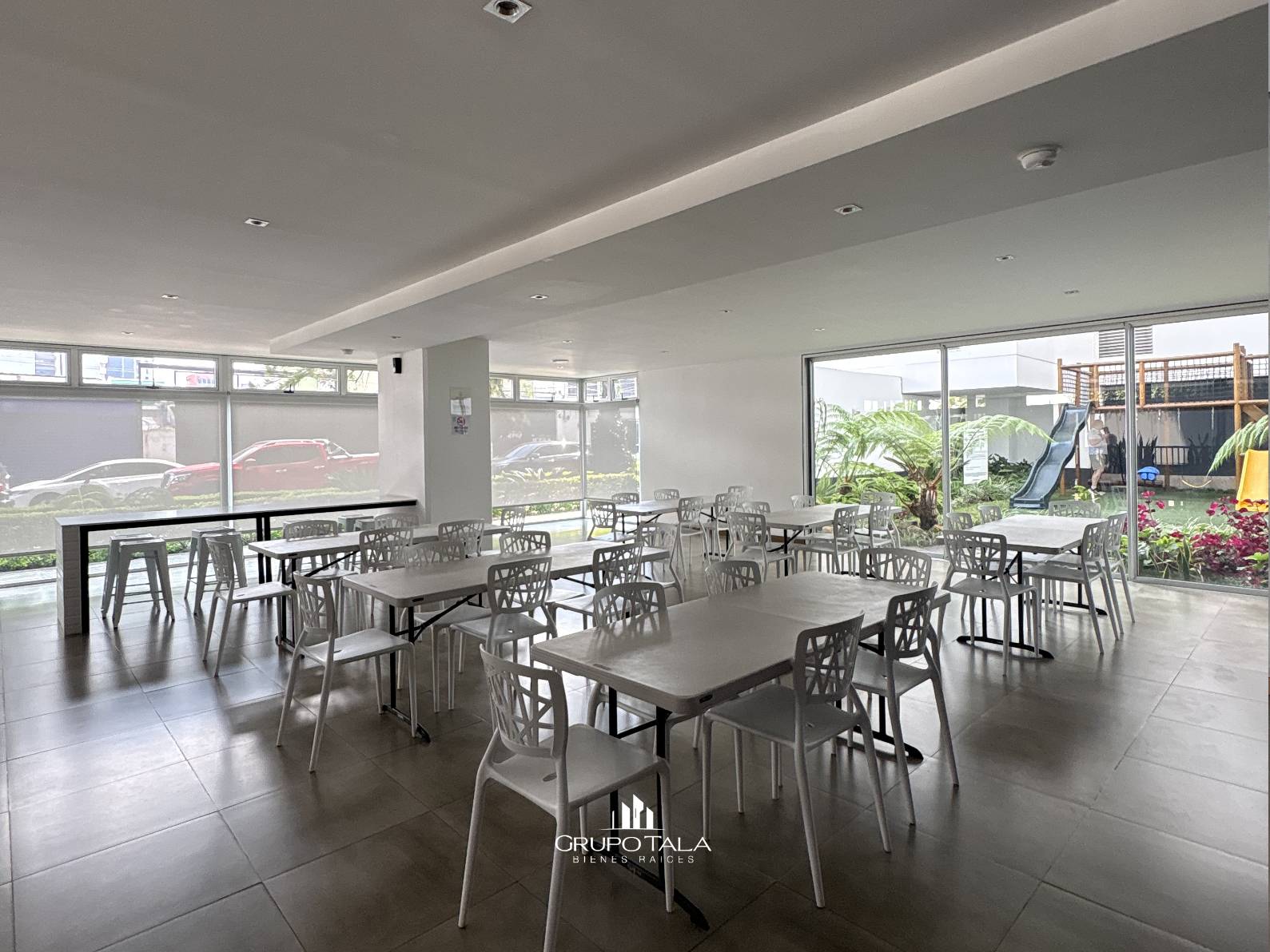Apartamento en venta en zona 10, Edificio City Haus - Image 3