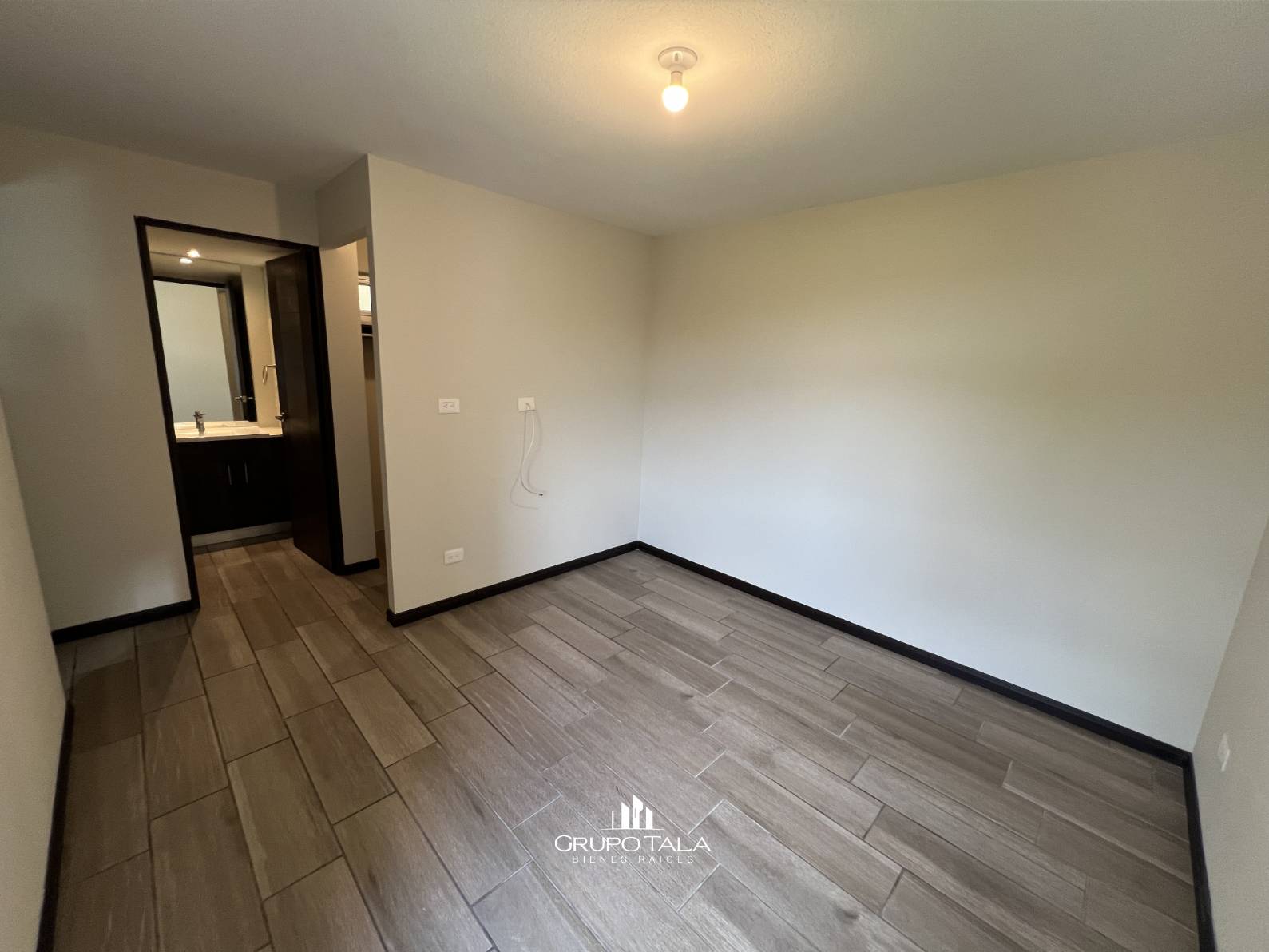Apartamento en venta en zona 4 de Mixco en Condominio Alegría - Miniatura 8