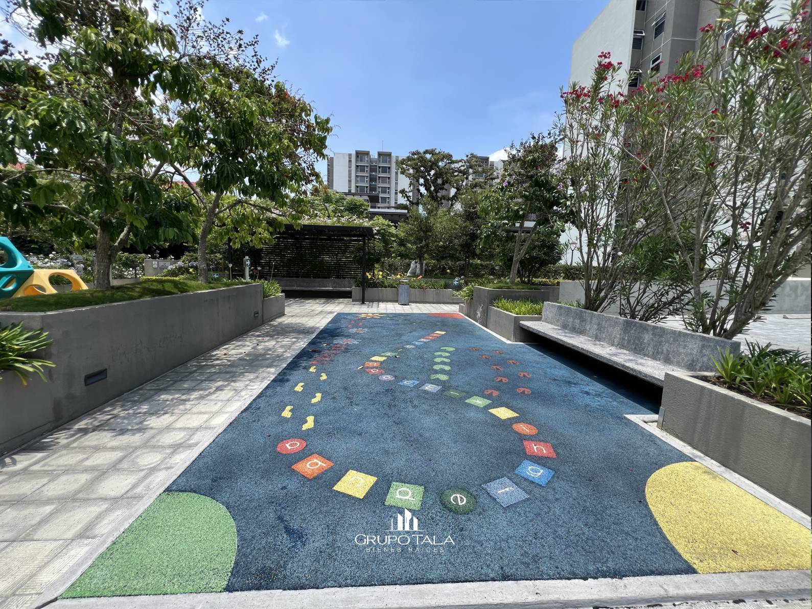 Apartamento en venta en zona 4 de Mixco en Condominio Alegría - Image 3