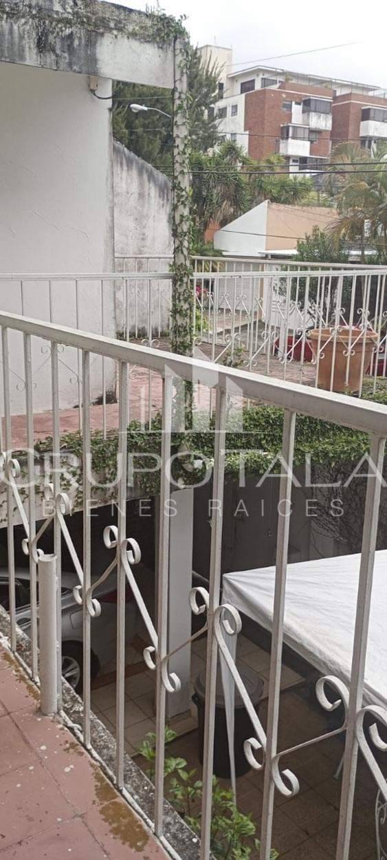 Casa en Venta Zona 14 - Image 4