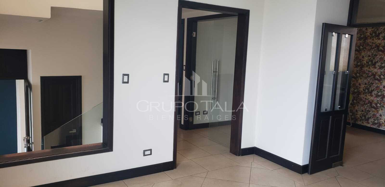 Casa en venta, Condominio La Mirada, CAES - Image 3
