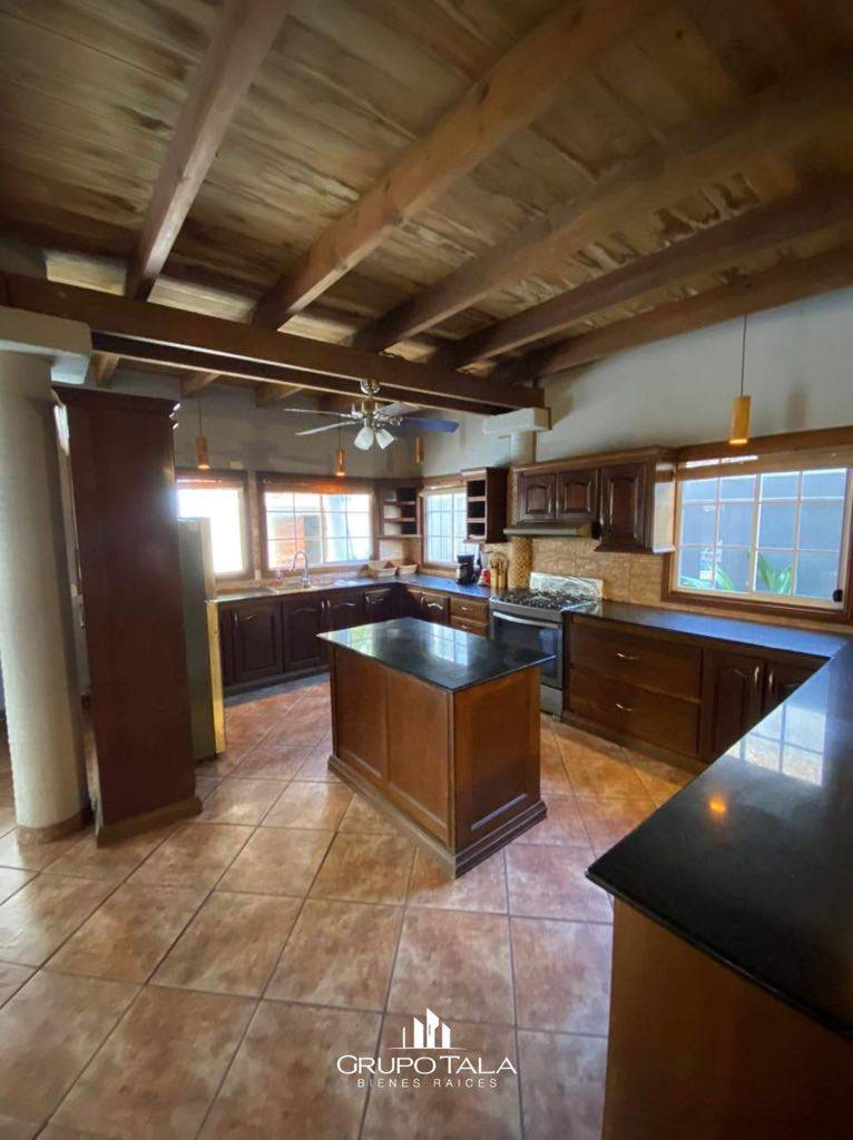 Casa en venta Hawaii Monterrico - Image 5