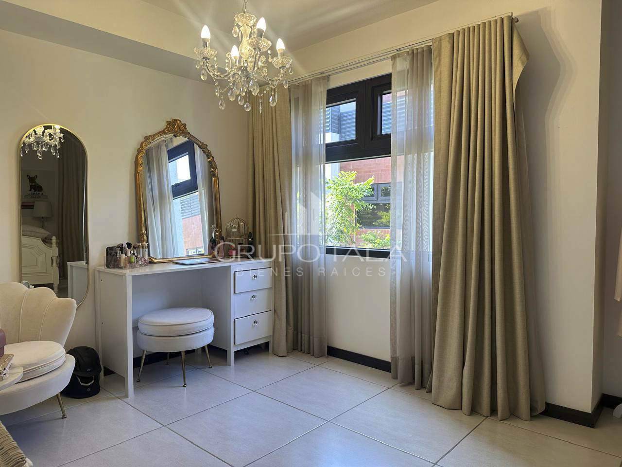 Casa en venta Casa Mérida, Condado Naranjo, zona 4 Mixco - Image 2