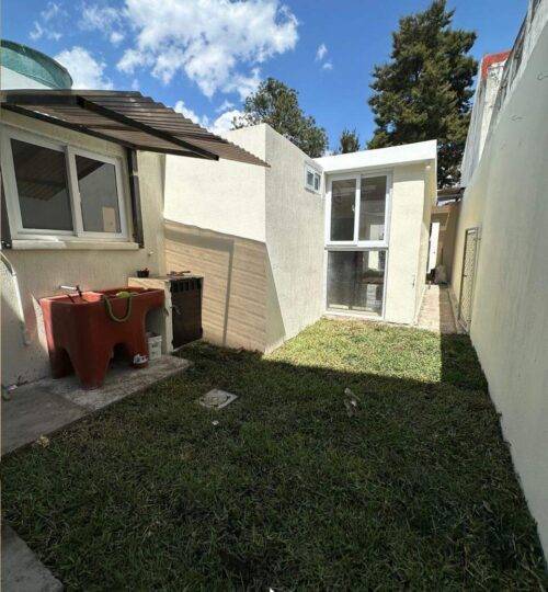 Casa en venta recien remodelada, Granai 1