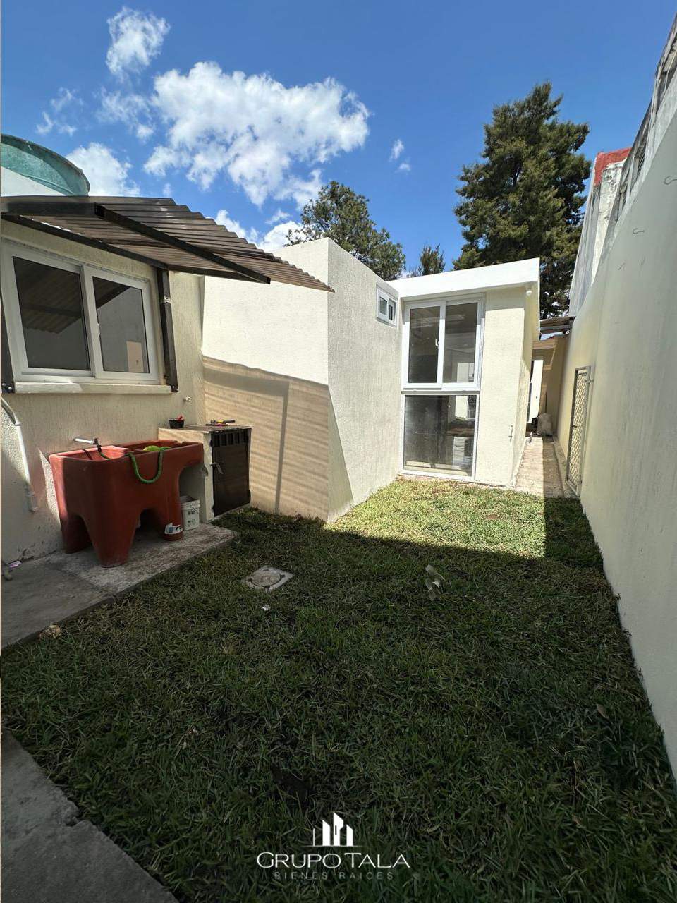 Casa en venta recién remodelada, Granai 1 - Image 1