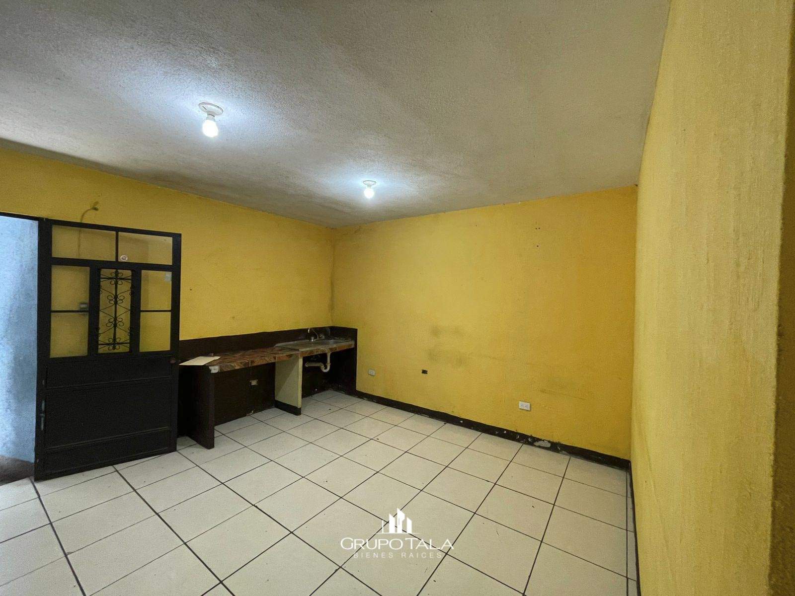 Casa en venta zona 19, Colonia La Florida - Image 4