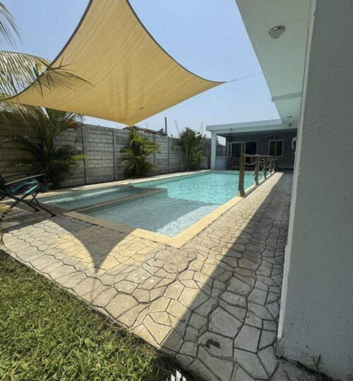 Chalet en Venta en Monterrico