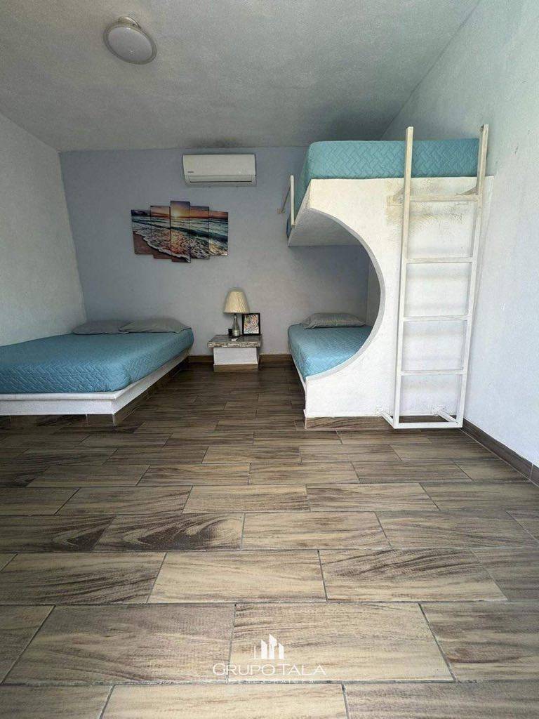 Chalet en Venta en Monterrico - Image 2