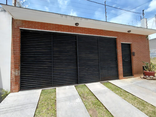 Casa en venta en zona 16, Hacienda Real