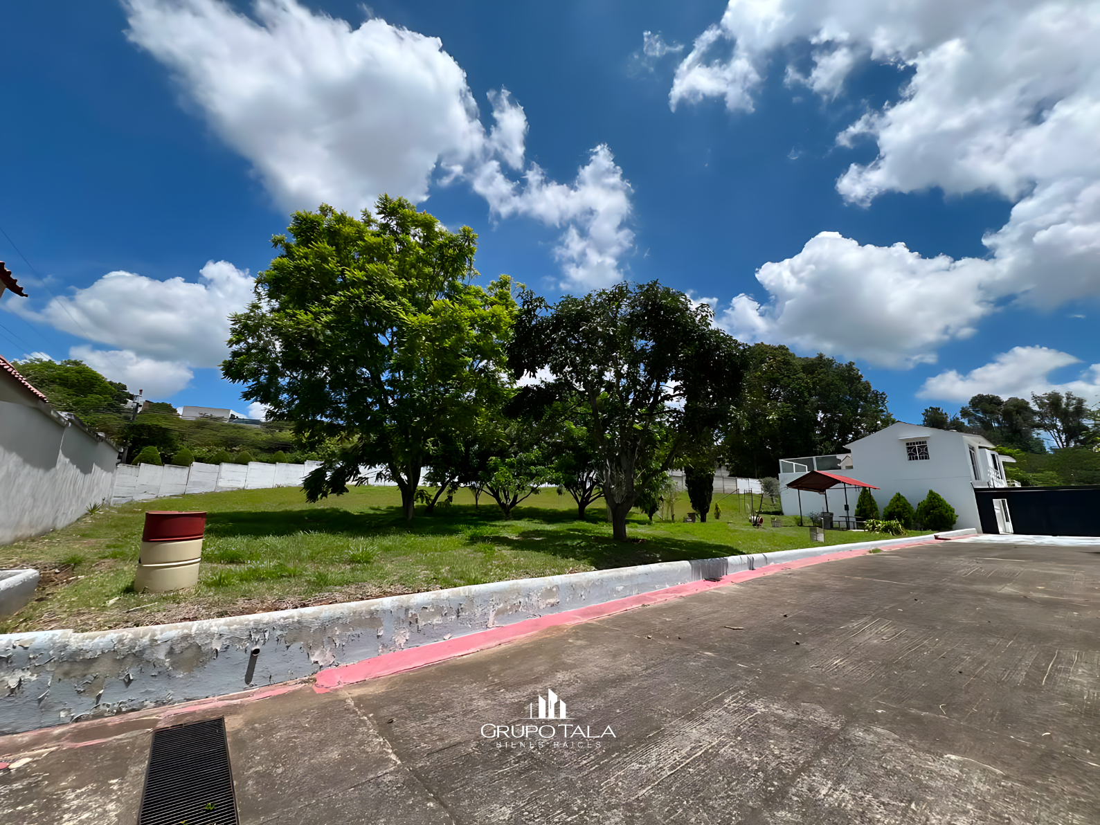 Casa en venta en zona 8 de Mixco, Las Orquideas - Miniatura 2