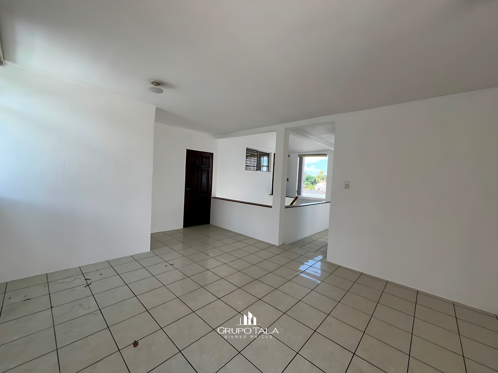 Casa en venta en zona 8 de Mixco, Las Orquideas - Miniatura 11