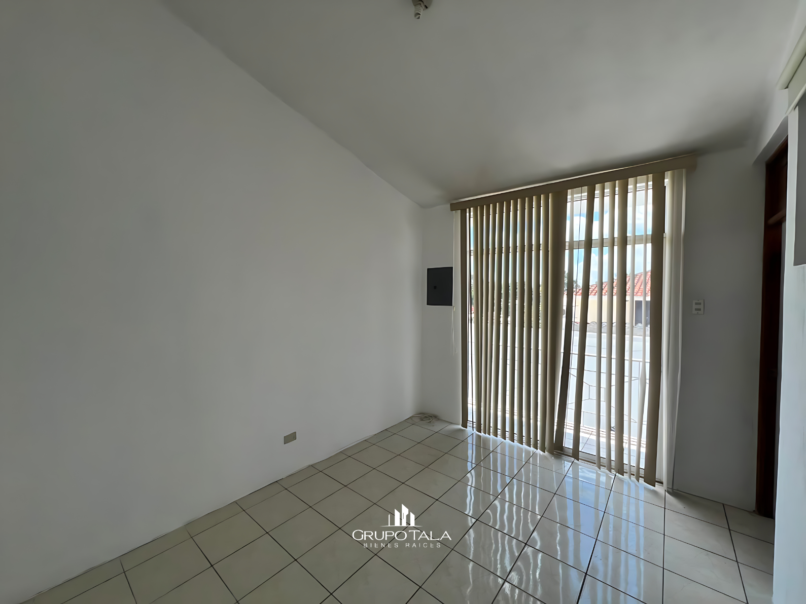Casa en venta en zona 8 de Mixco, Las Orquideas - Miniatura 12