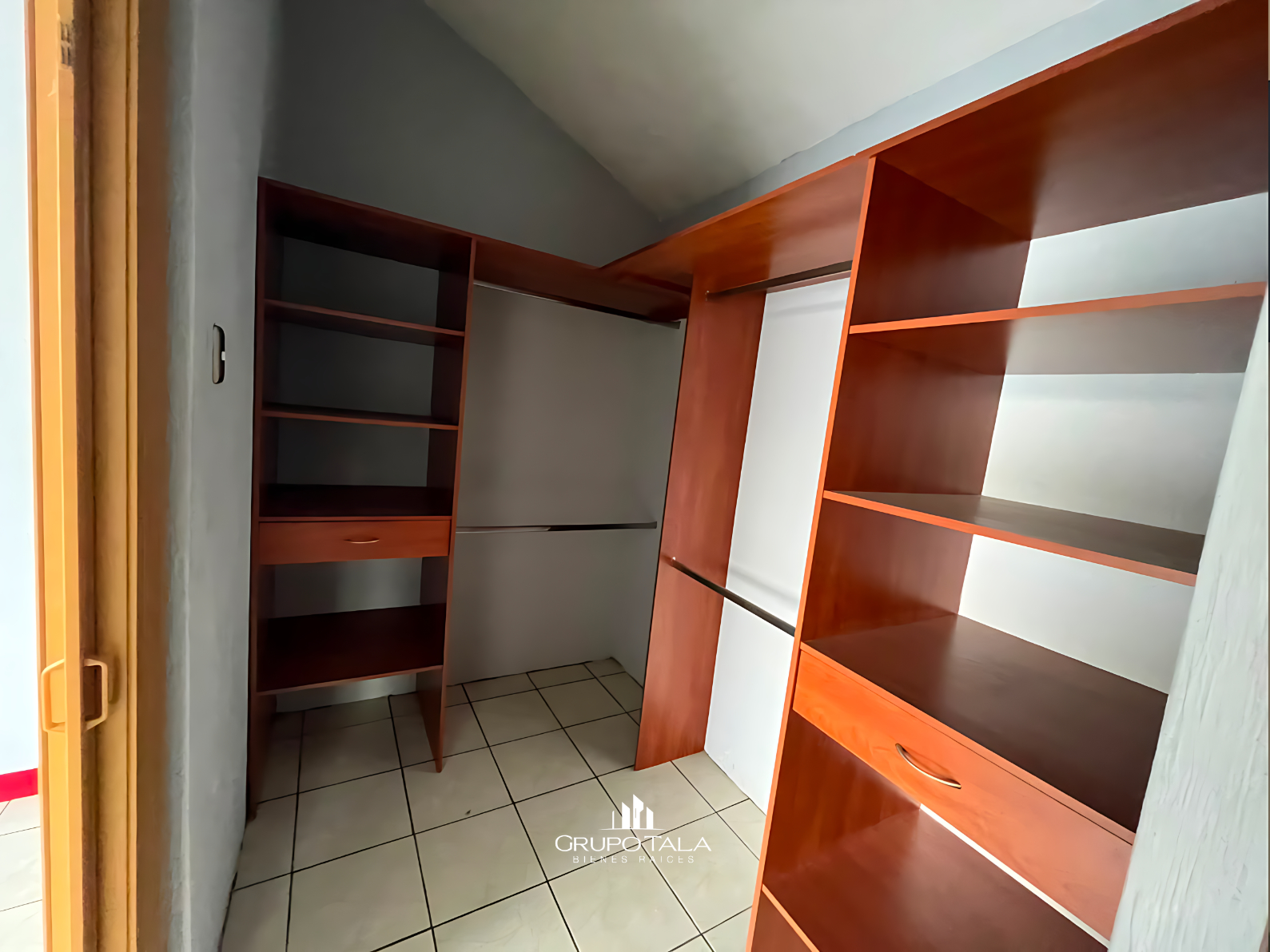 Casa en venta en zona 8 de Mixco, Las Orquideas - Miniatura 10