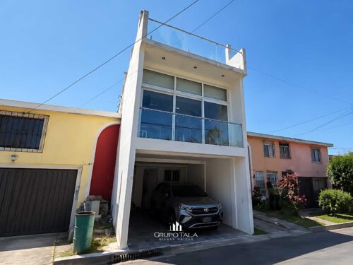 Casa en venta en zona 11, San Miguel Petapa, Residenciales Los Arcos