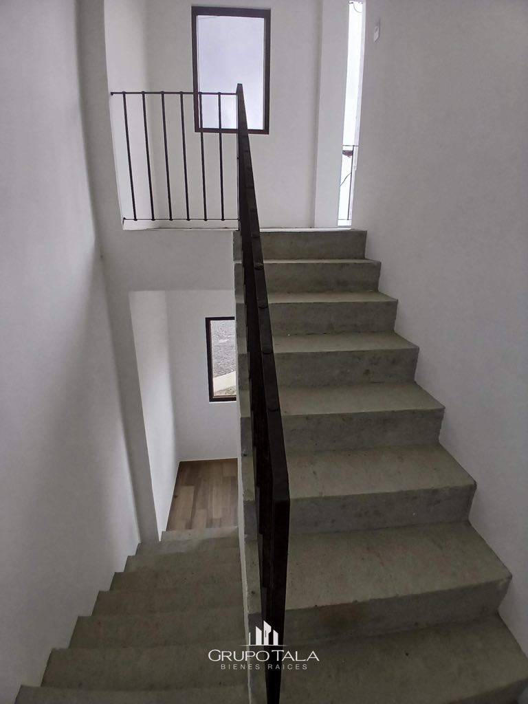 Local en Venta Barrio Las Campanas - Miniatura 2