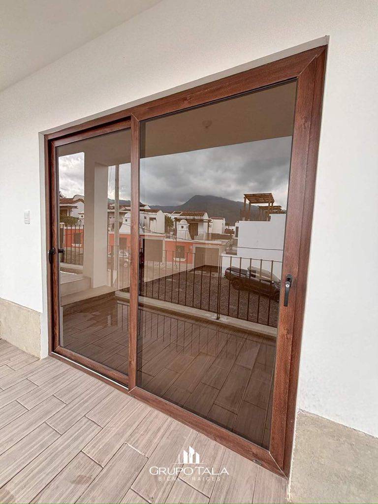 Local en Venta Barrio las Campanas - Image 5