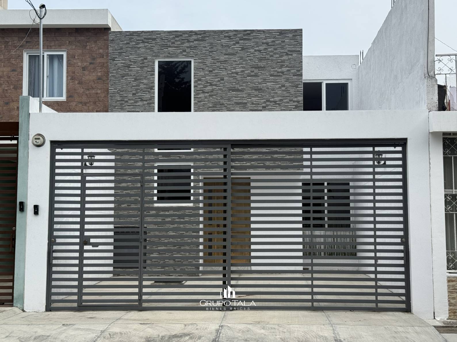 Casa en venta en zona 3 de Mixco, Nueva Montserrat - Image 1