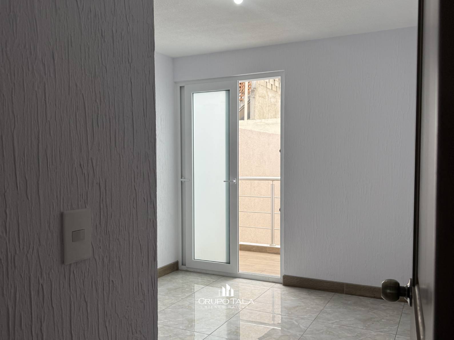 Casa en venta en zona 3 de Mixco, Nueva Montserrat - Miniatura 7