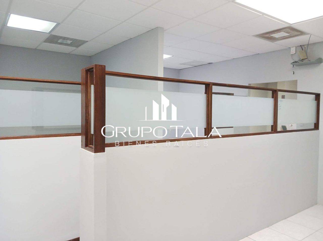 OFICINA EN VENTA ZONA PRADERA, ZONA 10 - Image 1