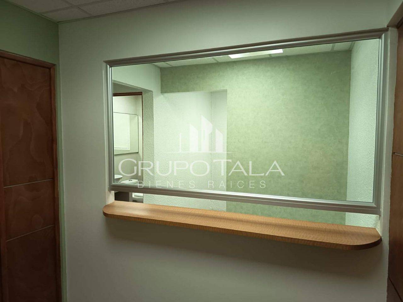 Oficina en renta Edificio Centro Empresarial - Miniatura 8