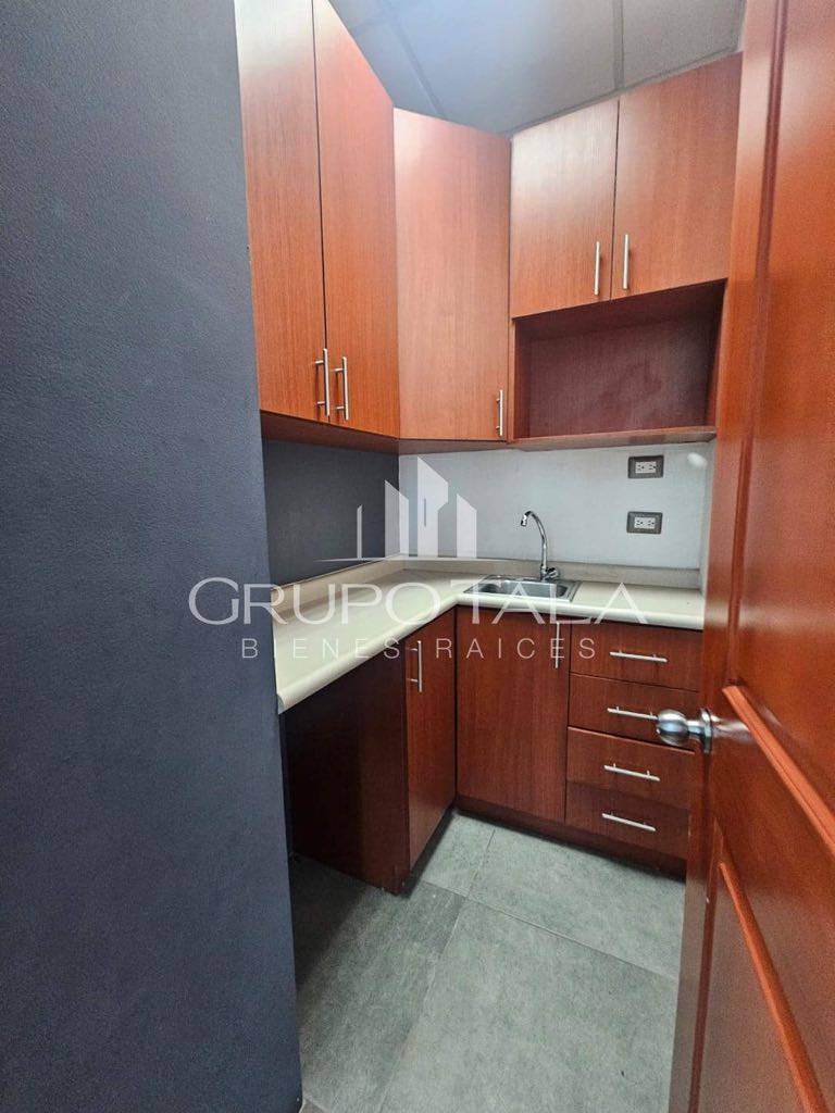 Oficina en venta en Zona Pradera - Image 4