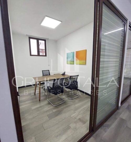 Oficinas en renta Zona 16, Cayalà