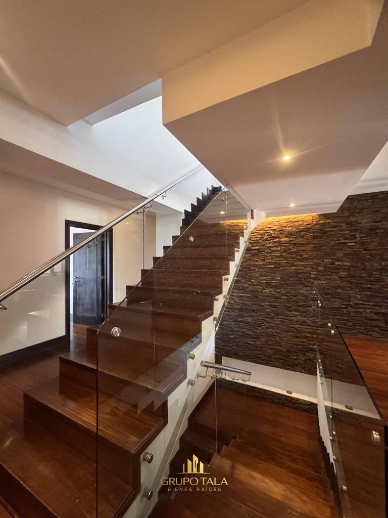 Apartamento en Venta (Pent-house) zona 14, Premier Las Américas - Image 3