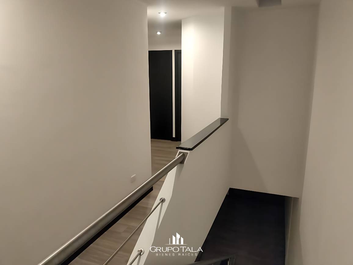 Casa en venta en Zona 7 de Mixco, Residencial Cantoria - Miniatura 7