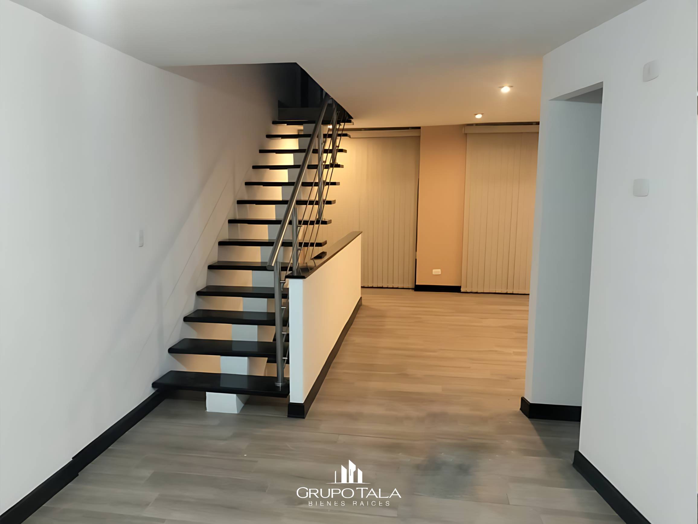Casa en venta en Zona 7 de Mixco, Residencial Cantoria - Miniatura 8