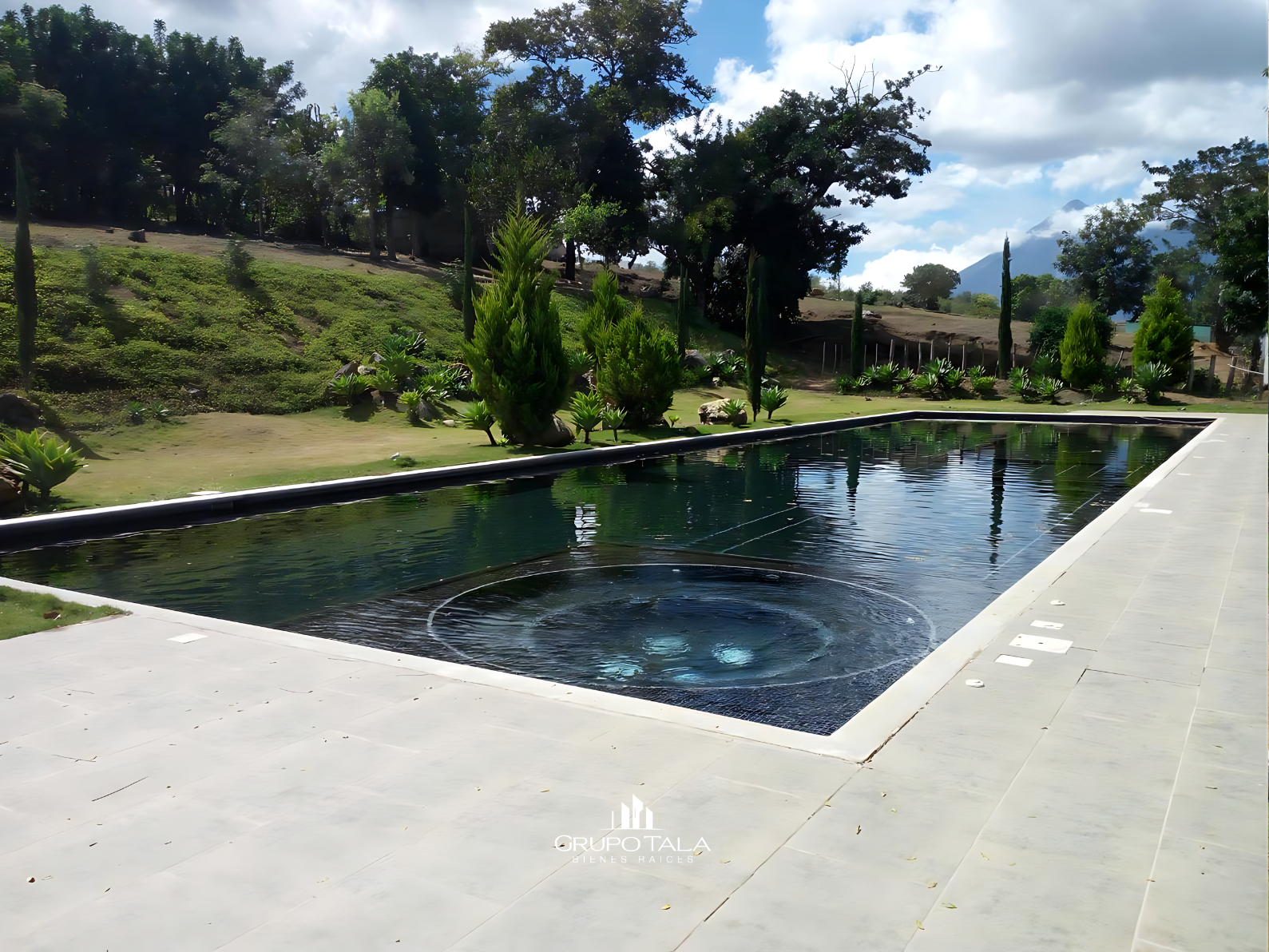 Casa en venta en Antigua Guatemala, Santa Delfina - Image 3