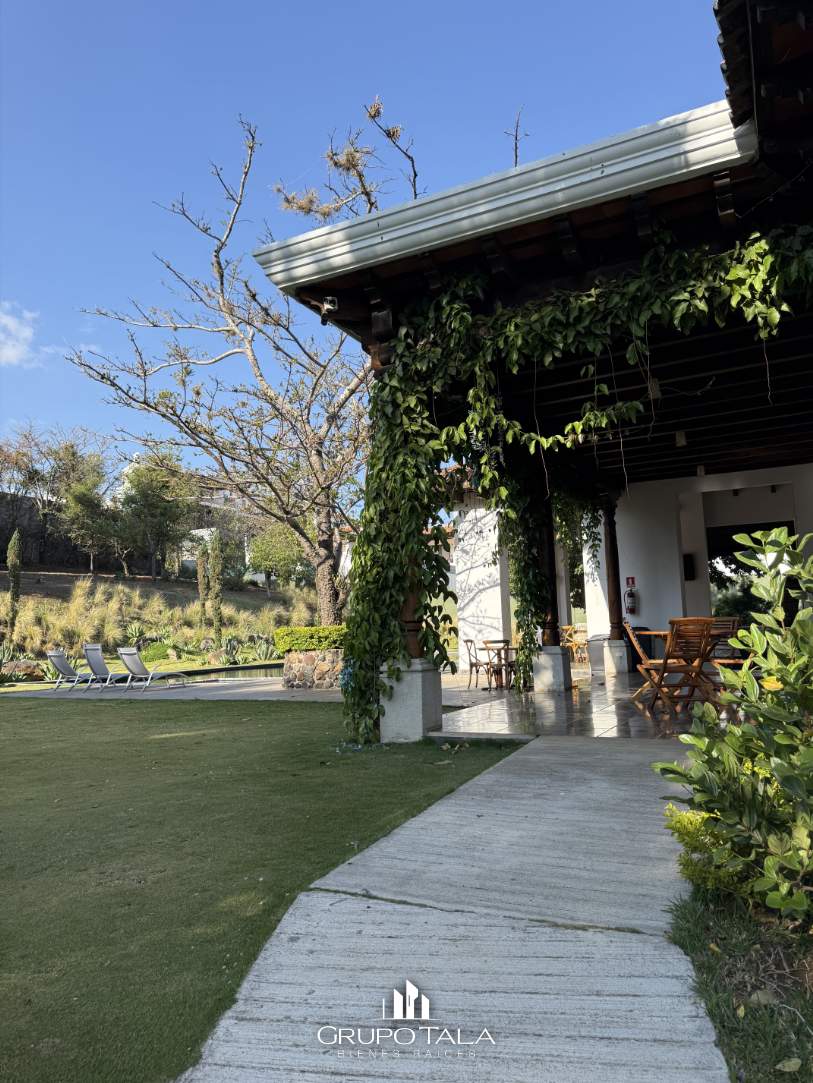 Terreno en Venta Antigua Guatemala, Santa Delfina - Image 4