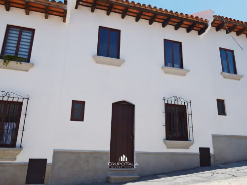 Villa amueblada en venta en Antigua Guatemala, Santa Delfina