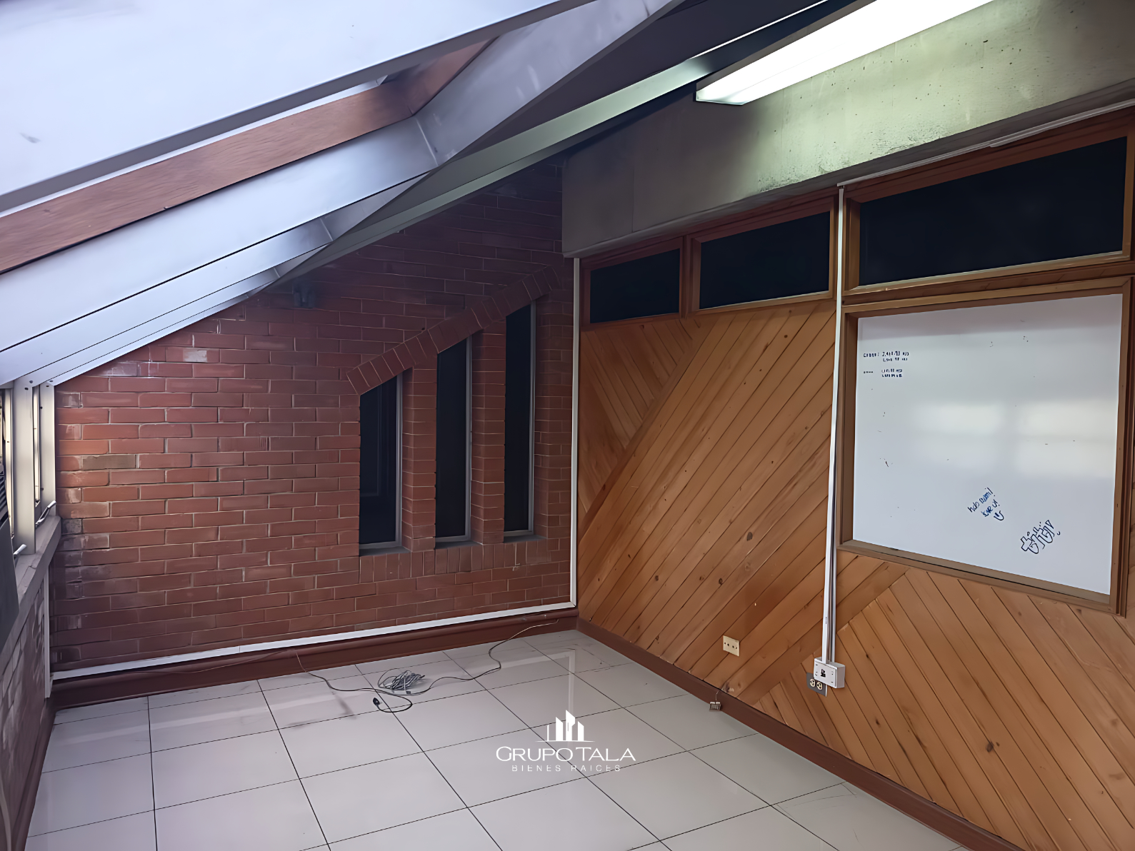 Oficinas en renta en zona 9 - Miniatura 13