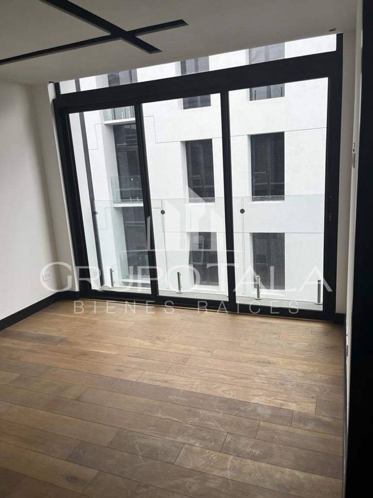 Apartamento en Venta zona 11 Punto Mariscal - Image 3